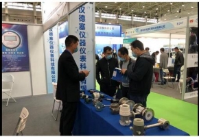 水科技博览会上什么最受捧？挂墙上的“开水机”和分类垃圾桶！