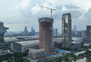 广交会展馆四期项目指挥中心迎来封顶，预计今年12月底完成建设