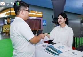 第8届亚太洁净技术与设备展览会开幕