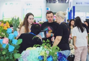 悦己经济激活花卉消费新生态 第十六届亚洲花卉产业博览会助力千亿市场扩容